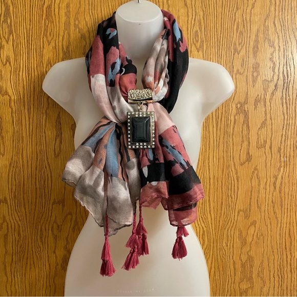 Pendant Scarf Ladies Scarf - Picture 7 of 16